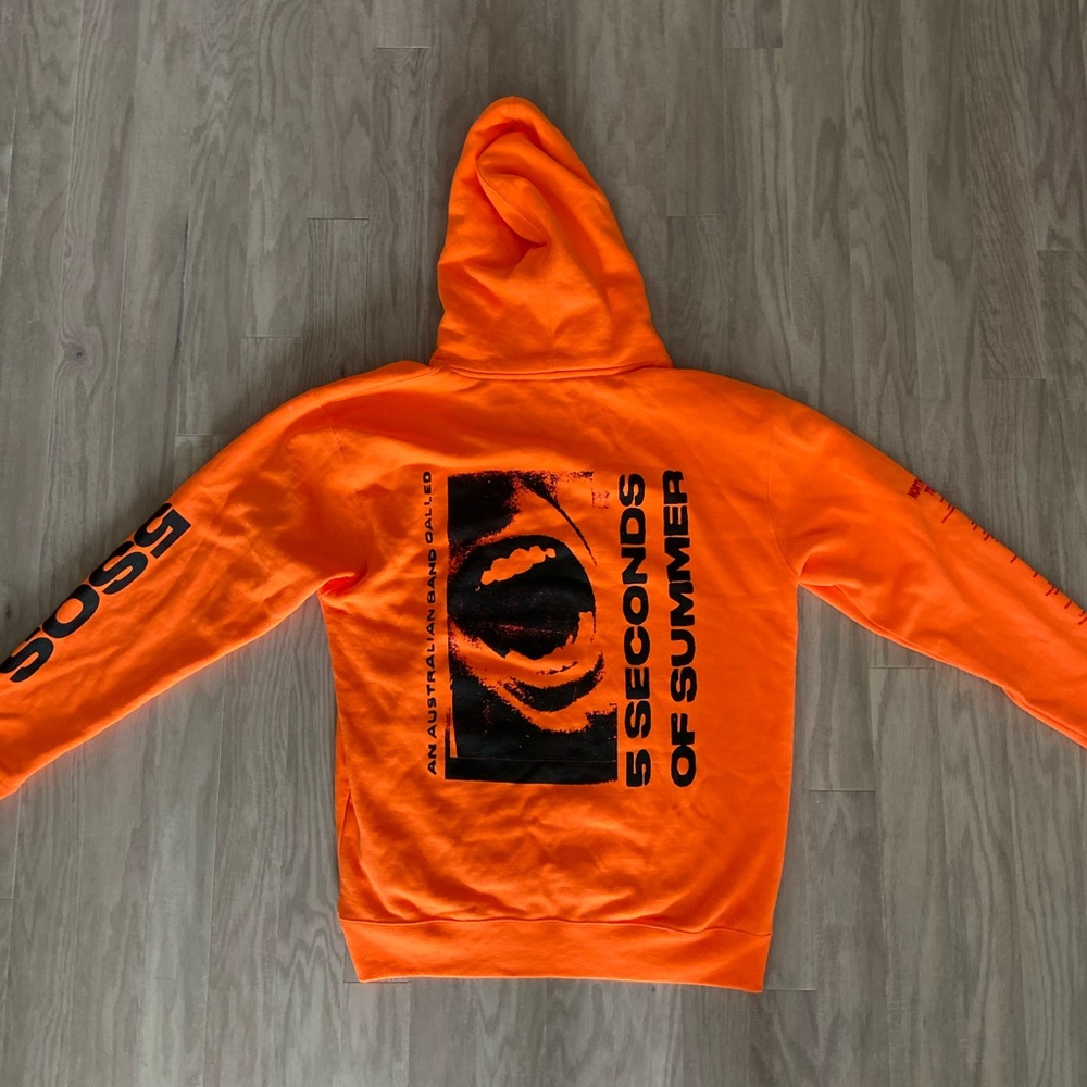 5SOS tour hoodie